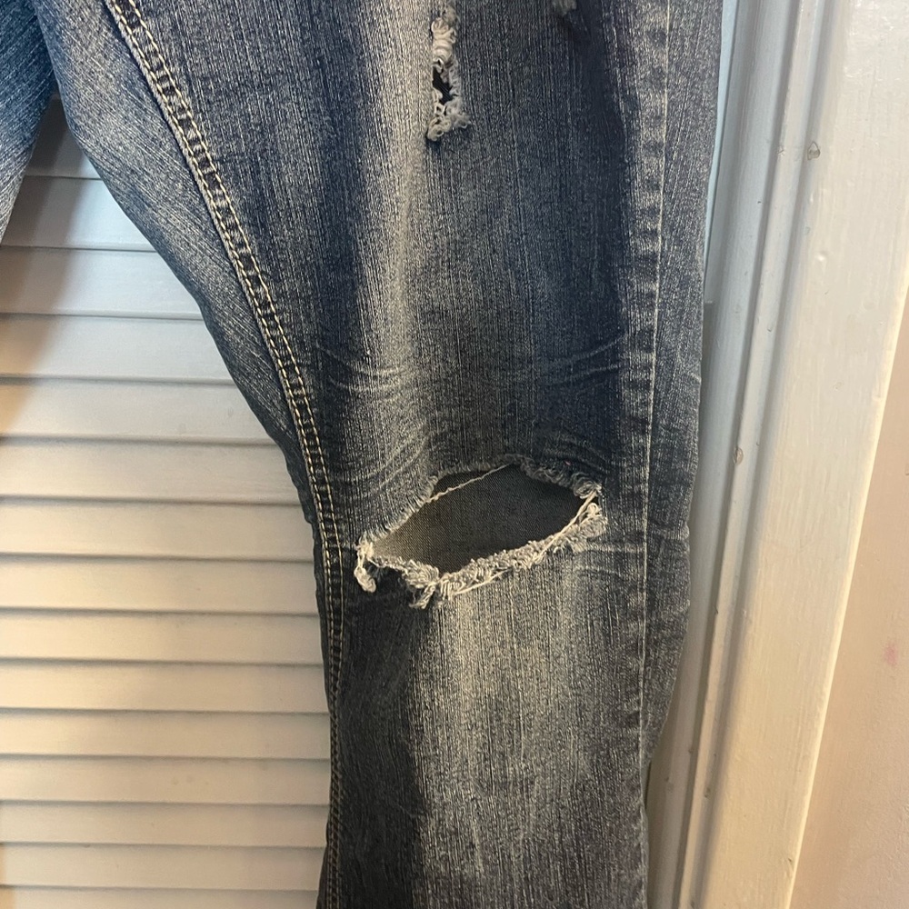 Almost Famous Size 20 5 Pocket Distressed Jeans - Picture 4 of 11
